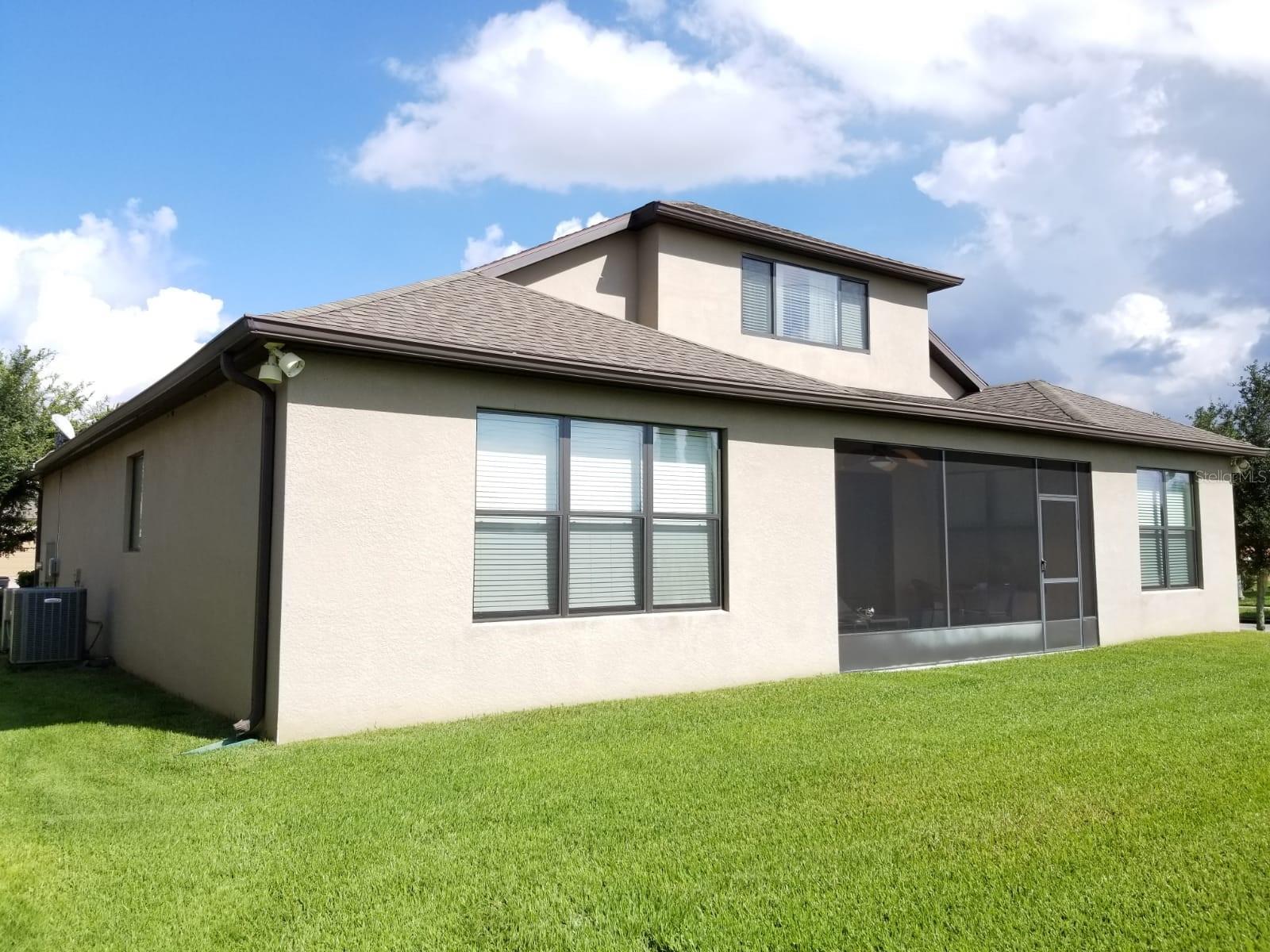 Image 3 of 40 For 7180 Beek Street