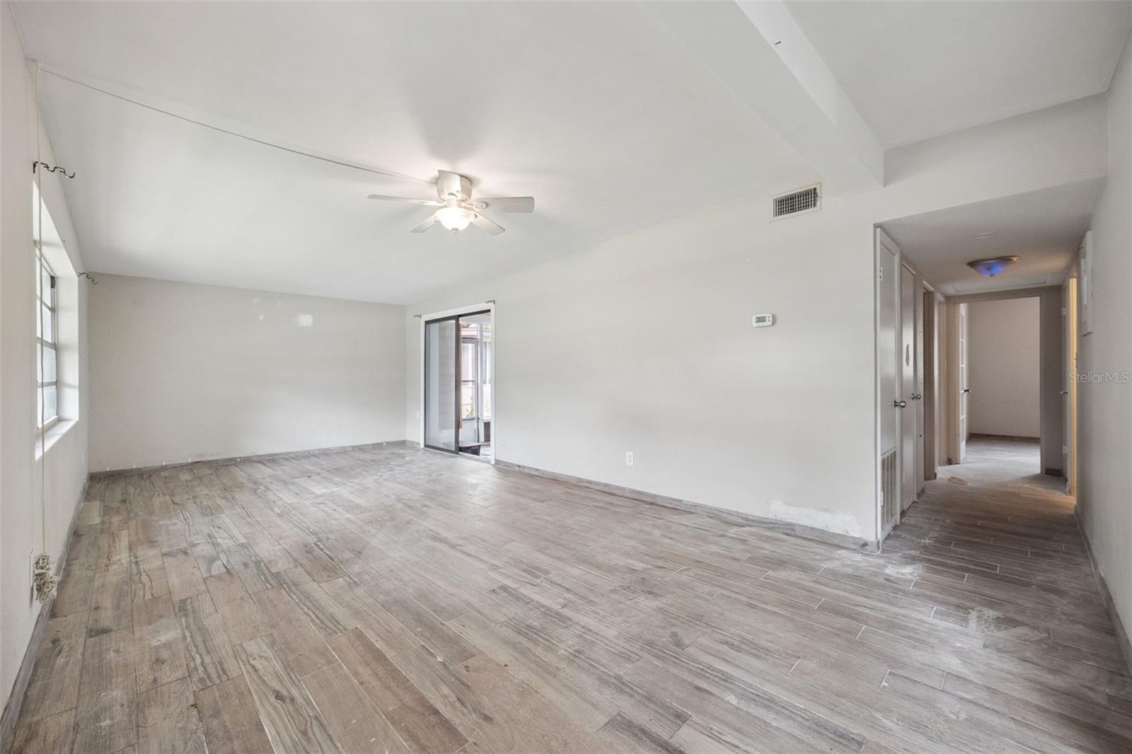 Image 11 of 38 For 617 Beverly Avenue