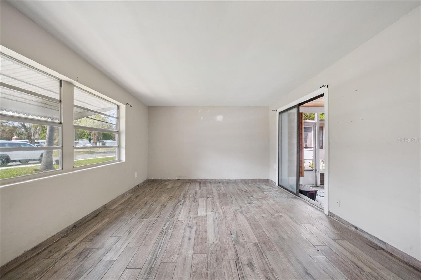 Image 24 of 38 For 617 Beverly Avenue