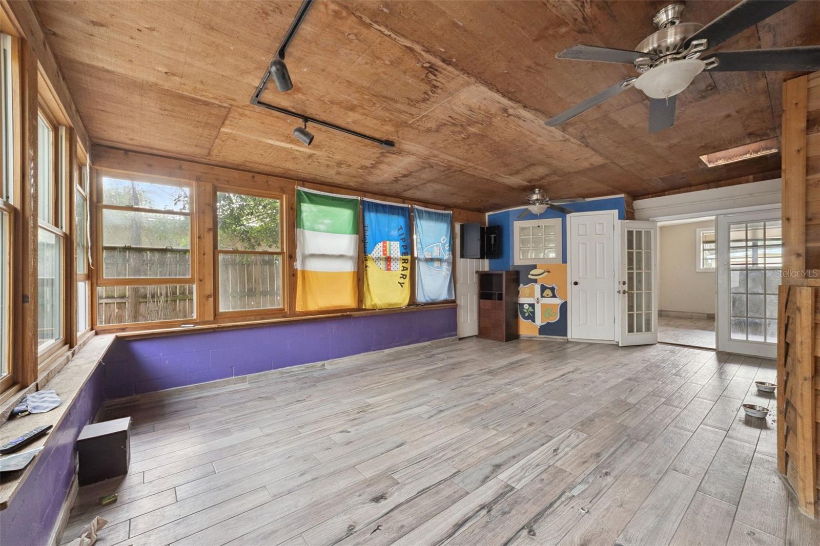 Image 28 of 38 For 617 Beverly Avenue