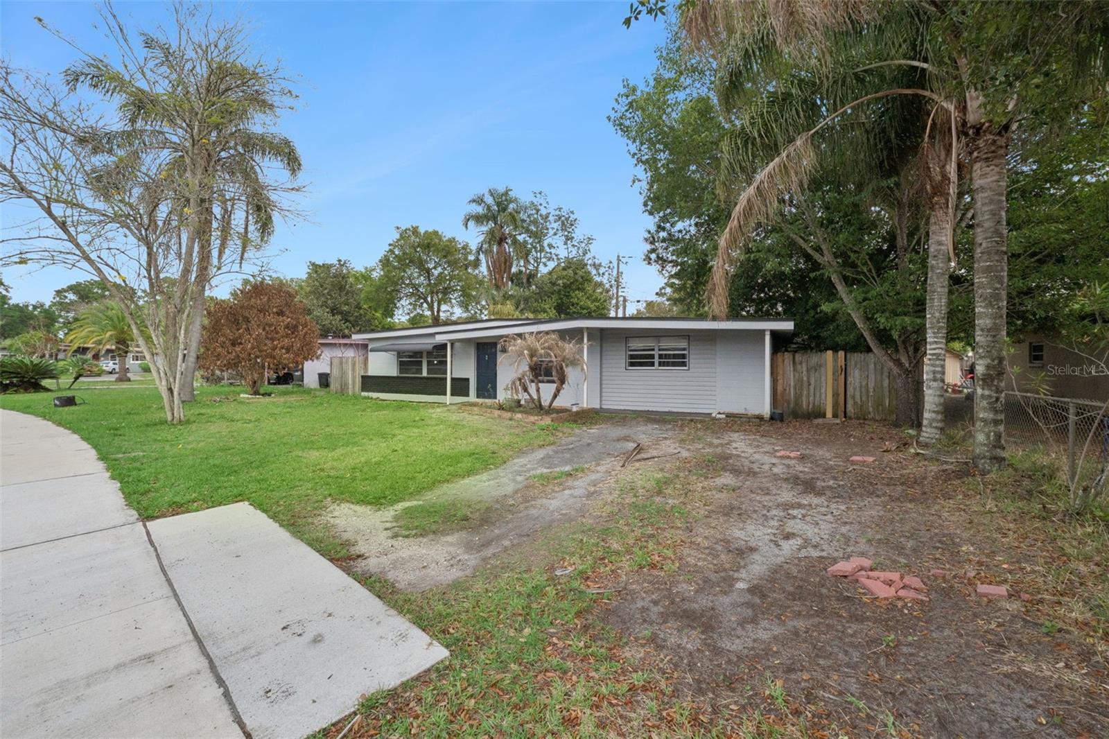 Image 6 of 38 For 617 Beverly Avenue