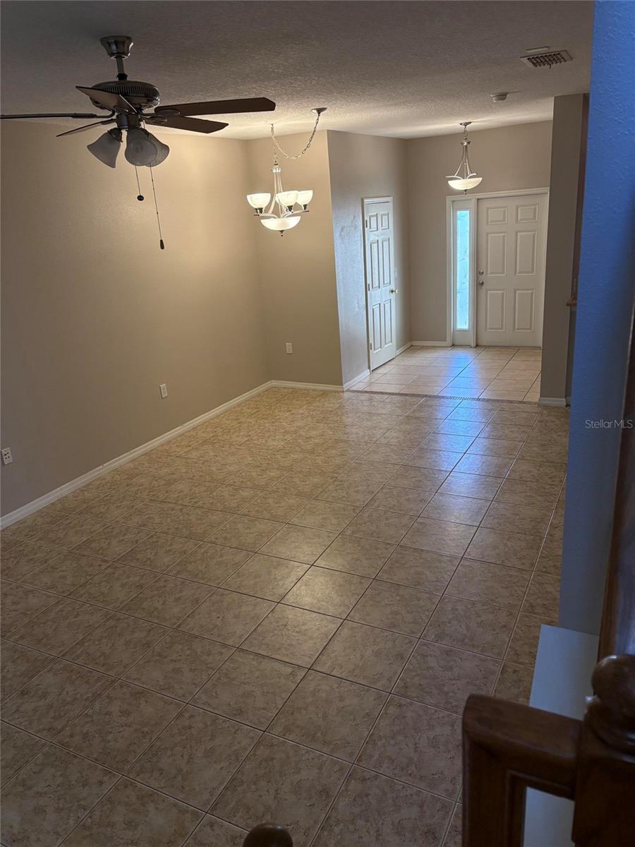 Image 11 of 18 For 8520 Broken Willow Court