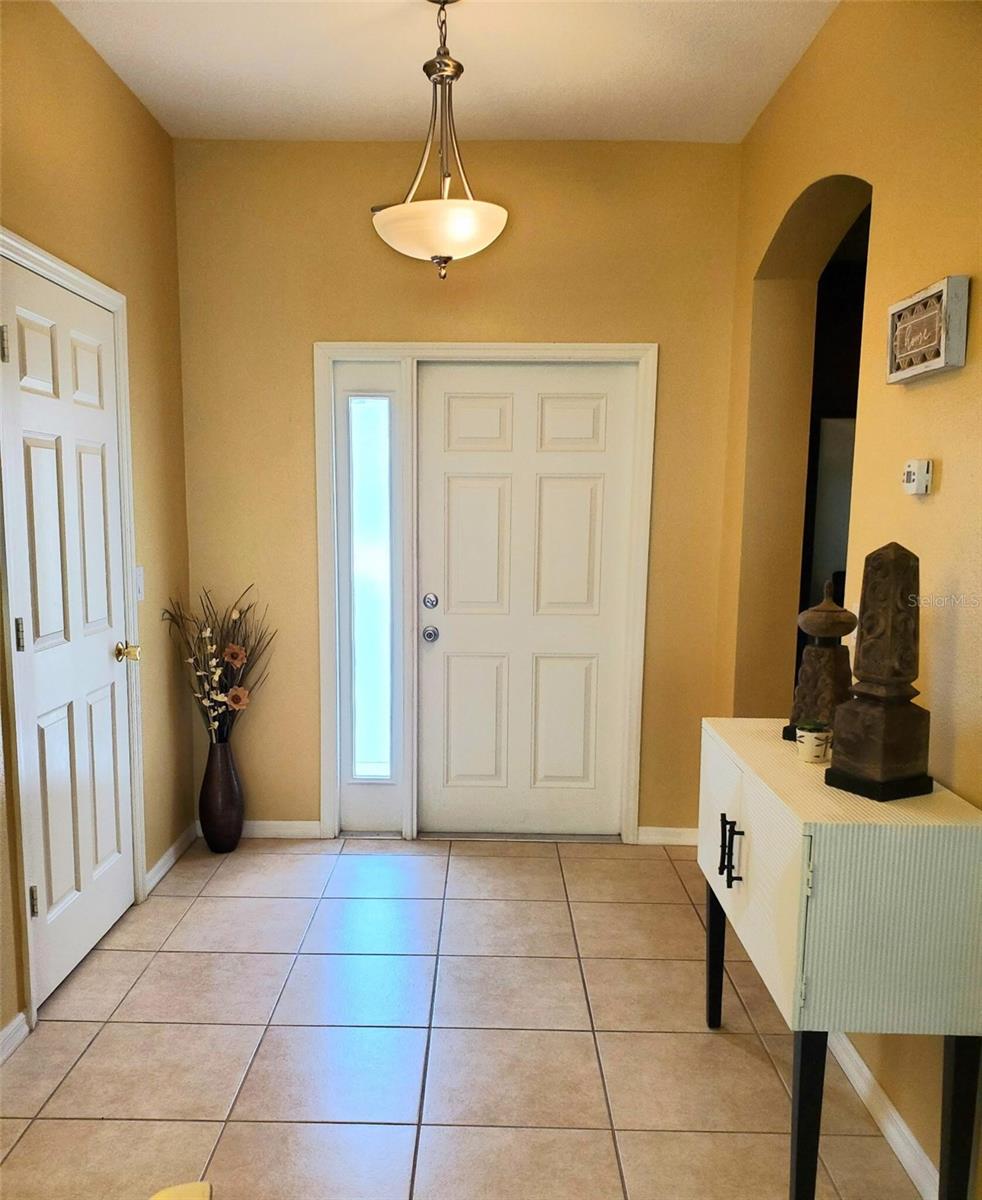 Image 9 of 18 For 8520 Broken Willow Court