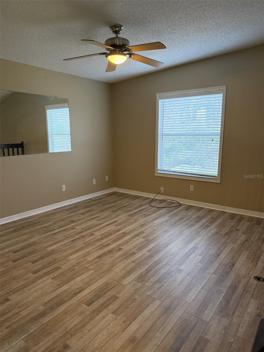 Image 15 of 27 For 2241 Heatheroak Drive