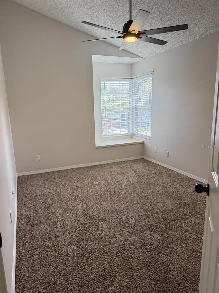 Image 17 of 27 For 2241 Heatheroak Drive