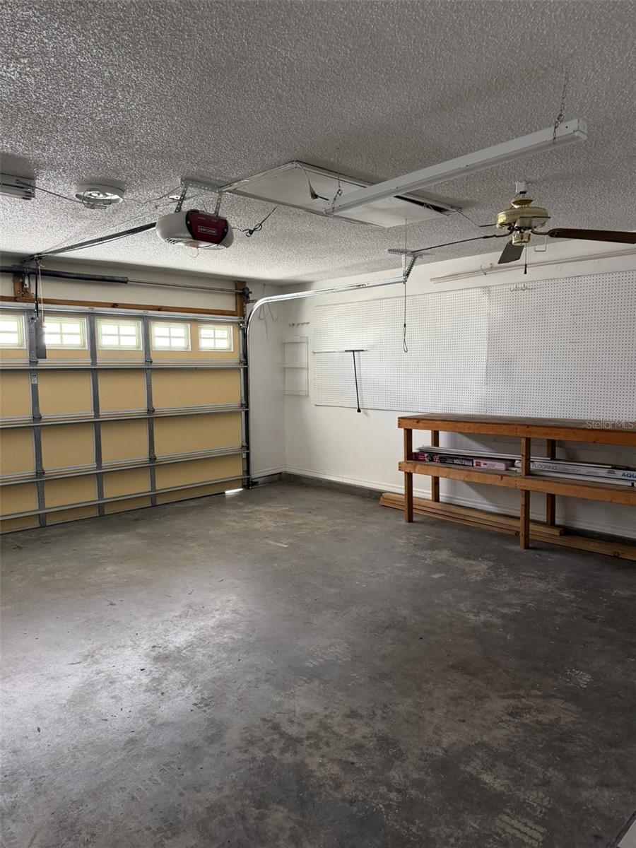 Image 22 of 27 For 2241 Heatheroak Drive