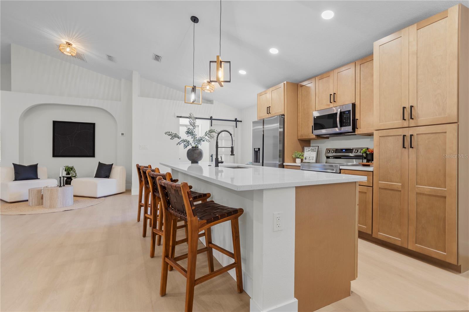 Image 12 of 38 For 410 Georgia Avenue