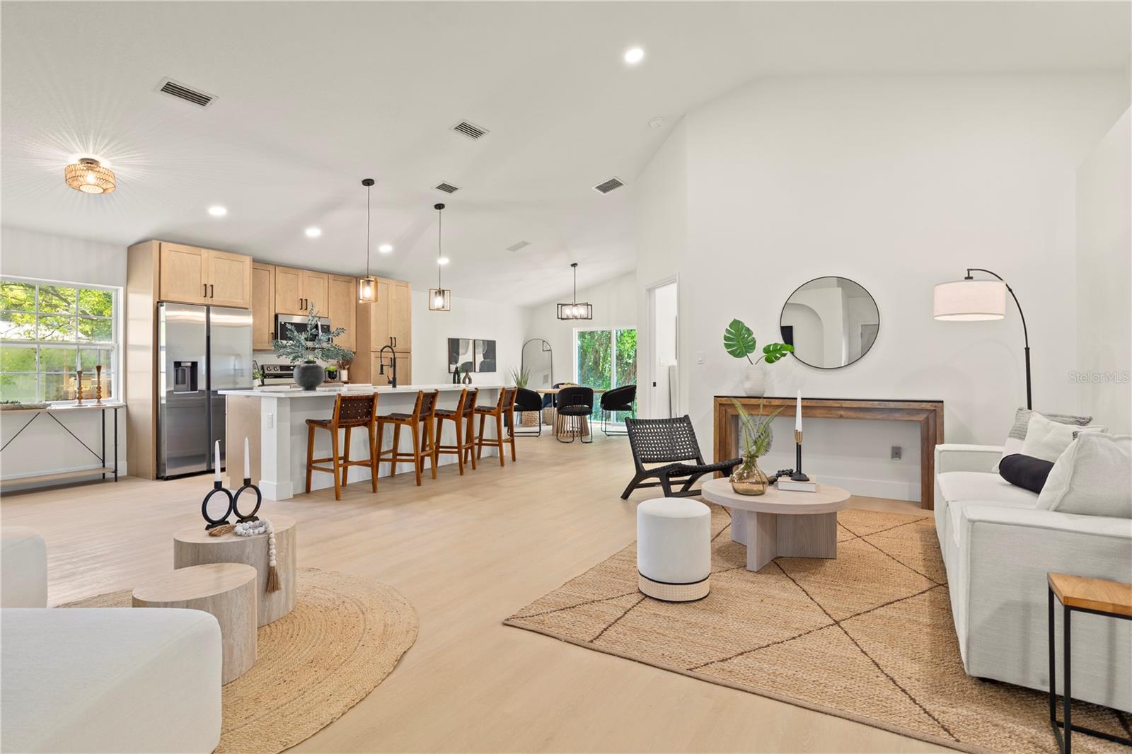 Image 4 of 38 For 410 Georgia Avenue