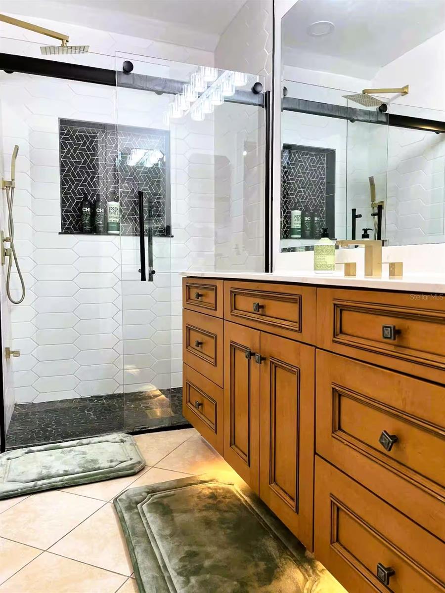 Image 16 of 28 For 23 Robinwood Drive