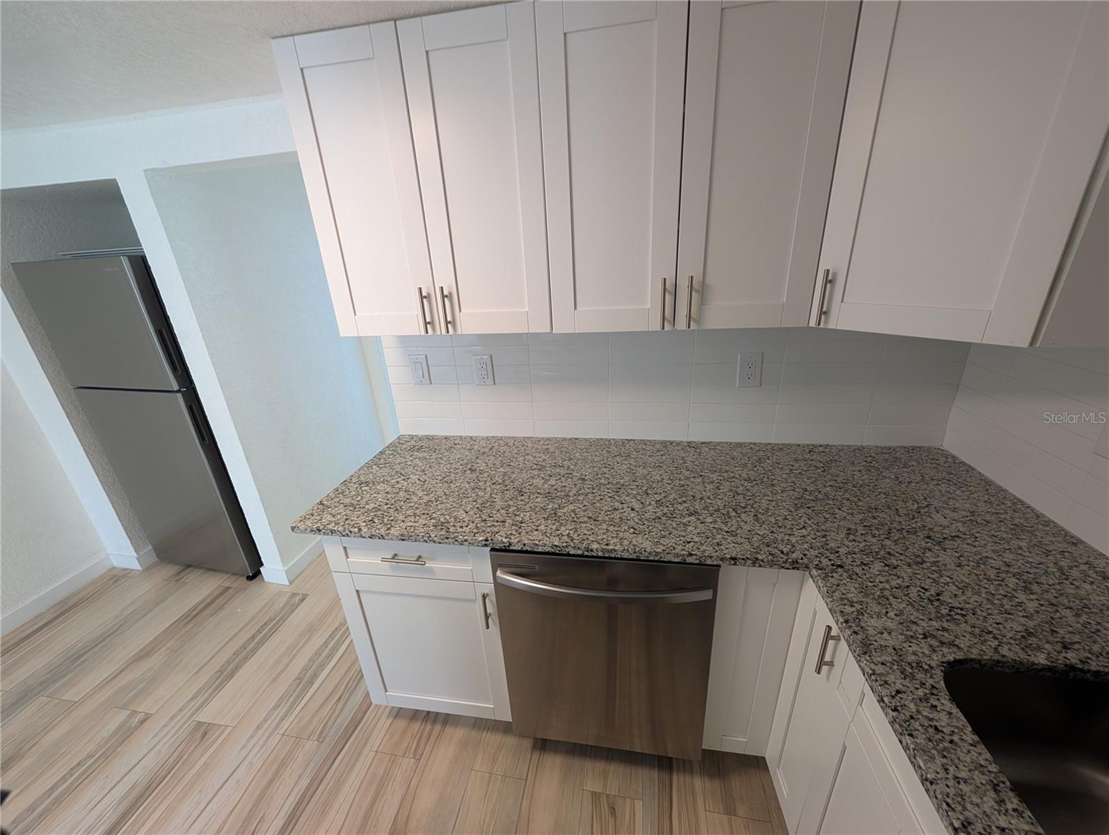 Image 7 of 15 For 8004 Boulevard