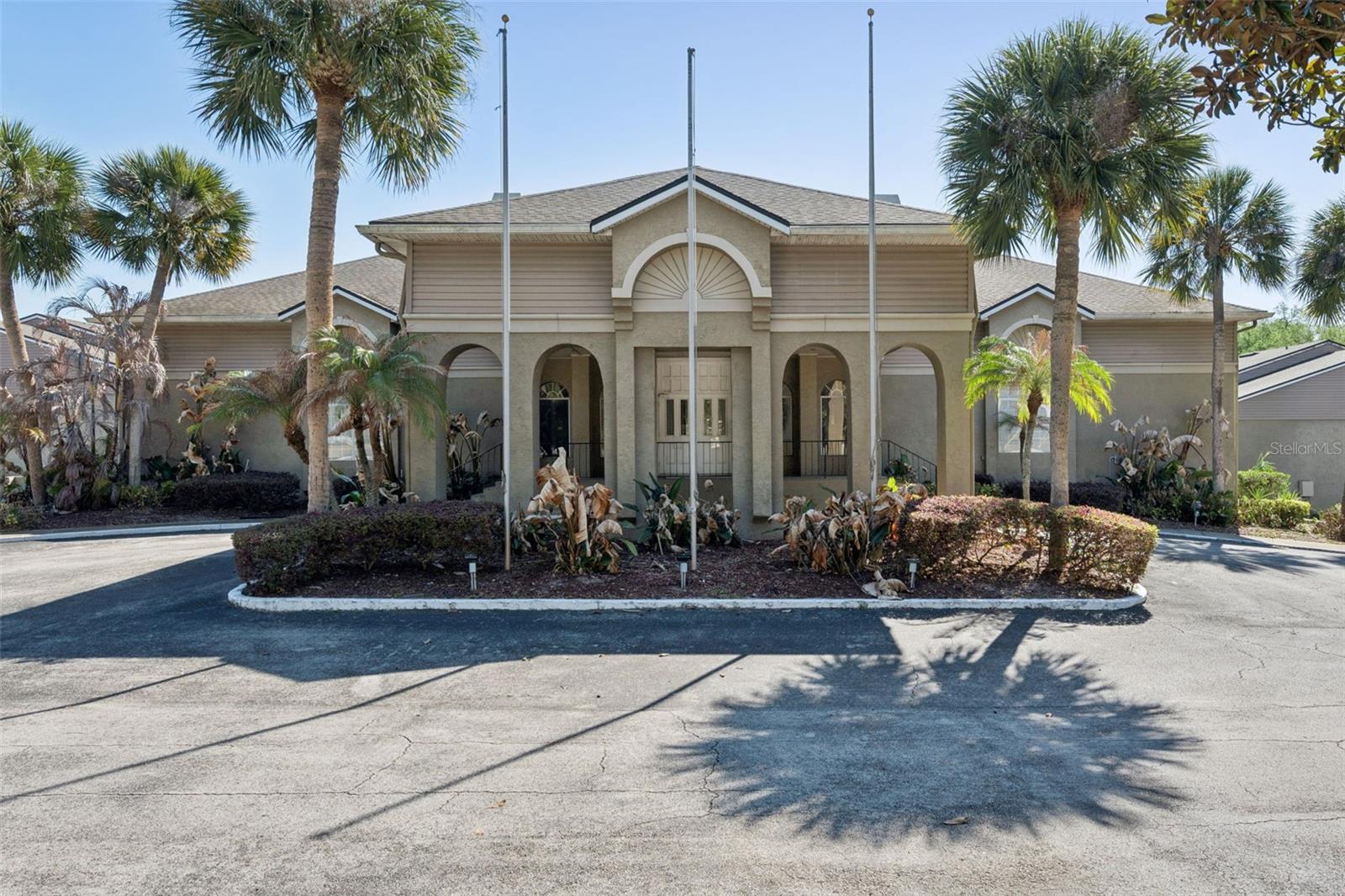 Image 28 of 50 For 425 Wymore Road 201