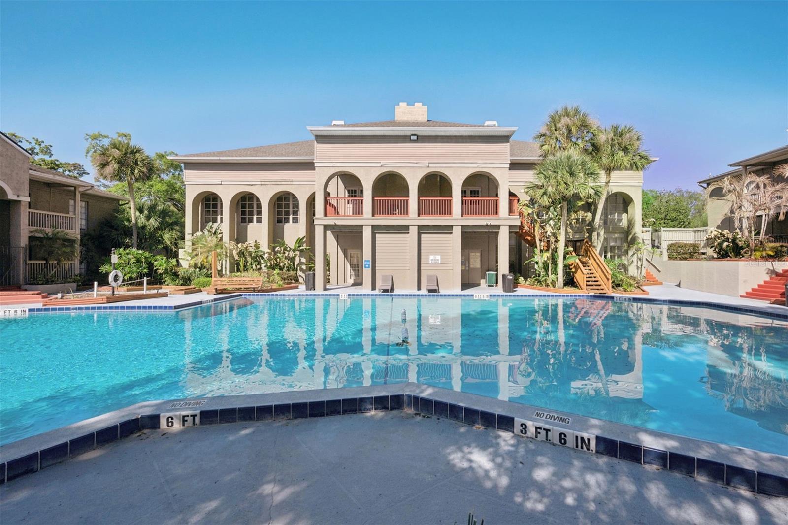 Image 3 of 50 For 425 Wymore Road 201