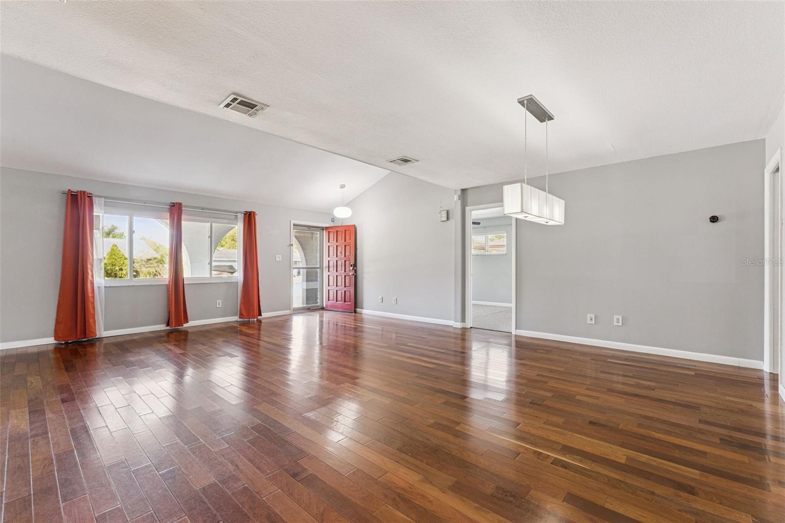 Image 9 of 27 For 8200 Fraim Court