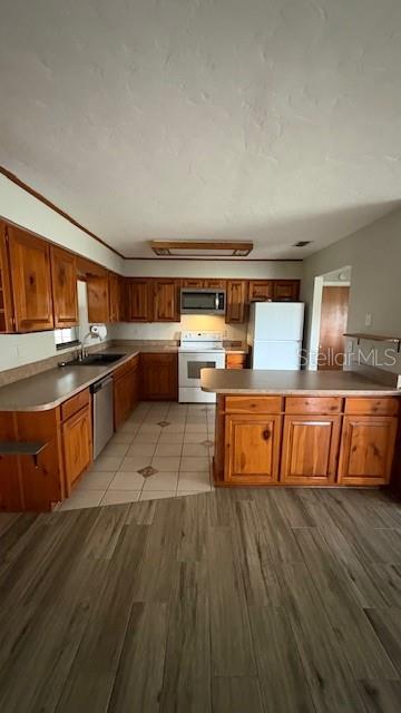 Image 12 of 19 For 6030 185th Terrace