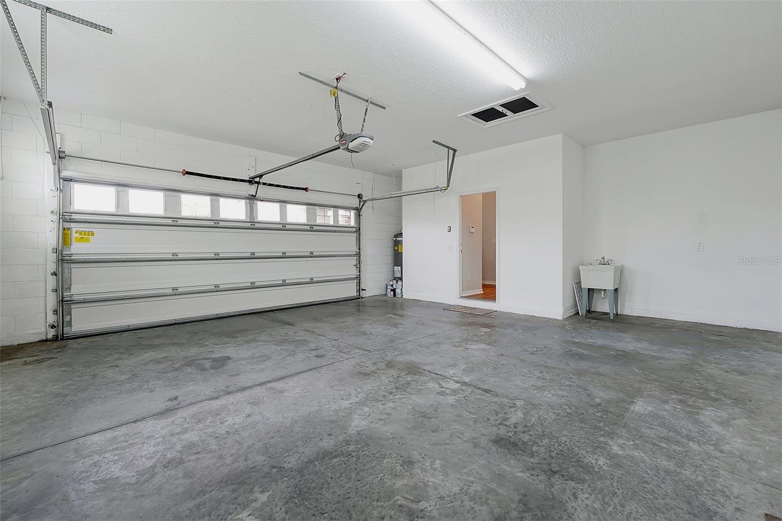 Image 42 of 47 For 4408 Breeze Isle Lane