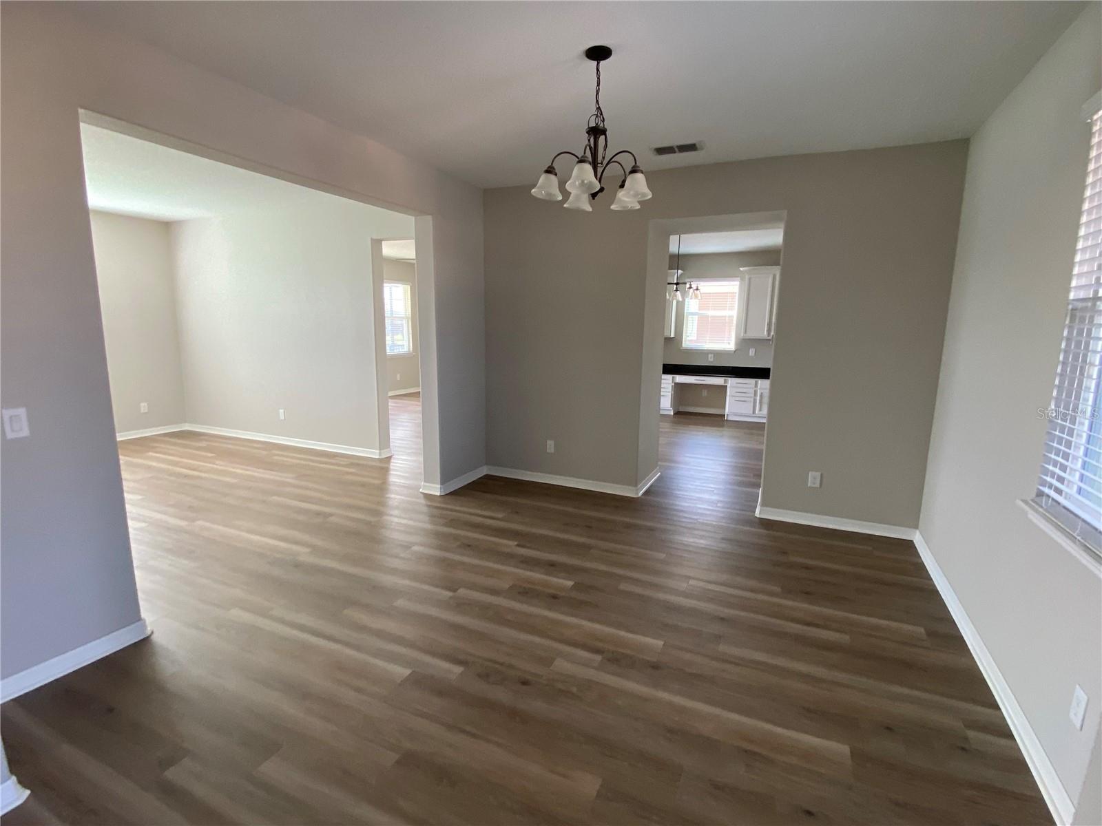 Image 6 of 47 For 4408 Breeze Isle Lane