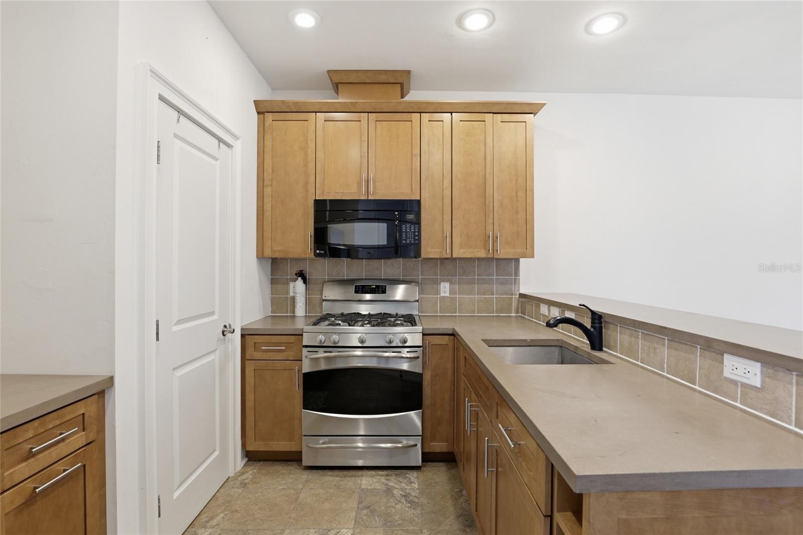 Image 34 of 77 For 7443 65th Place