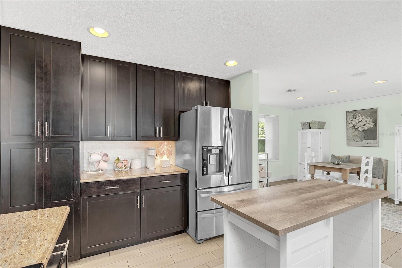 Image 18 of 30 For 2120 Deloraine Trail