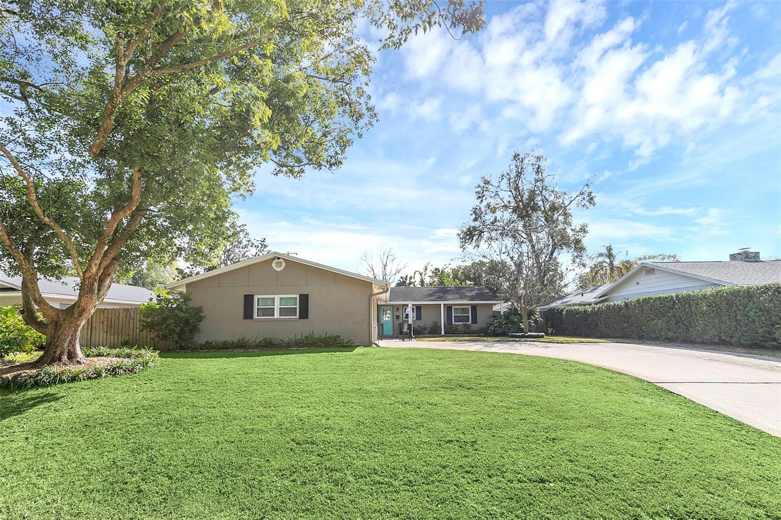 Image 2 of 30 For 2120 Deloraine Trail