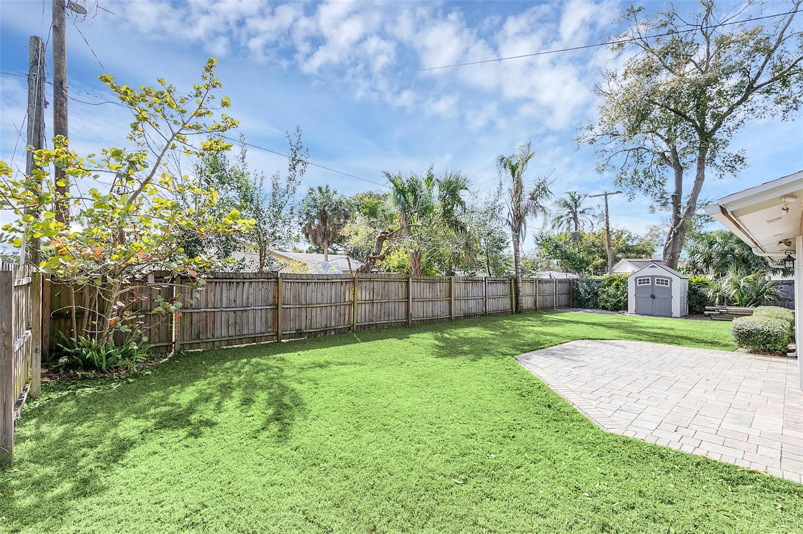 Image 27 of 30 For 2120 Deloraine Trail