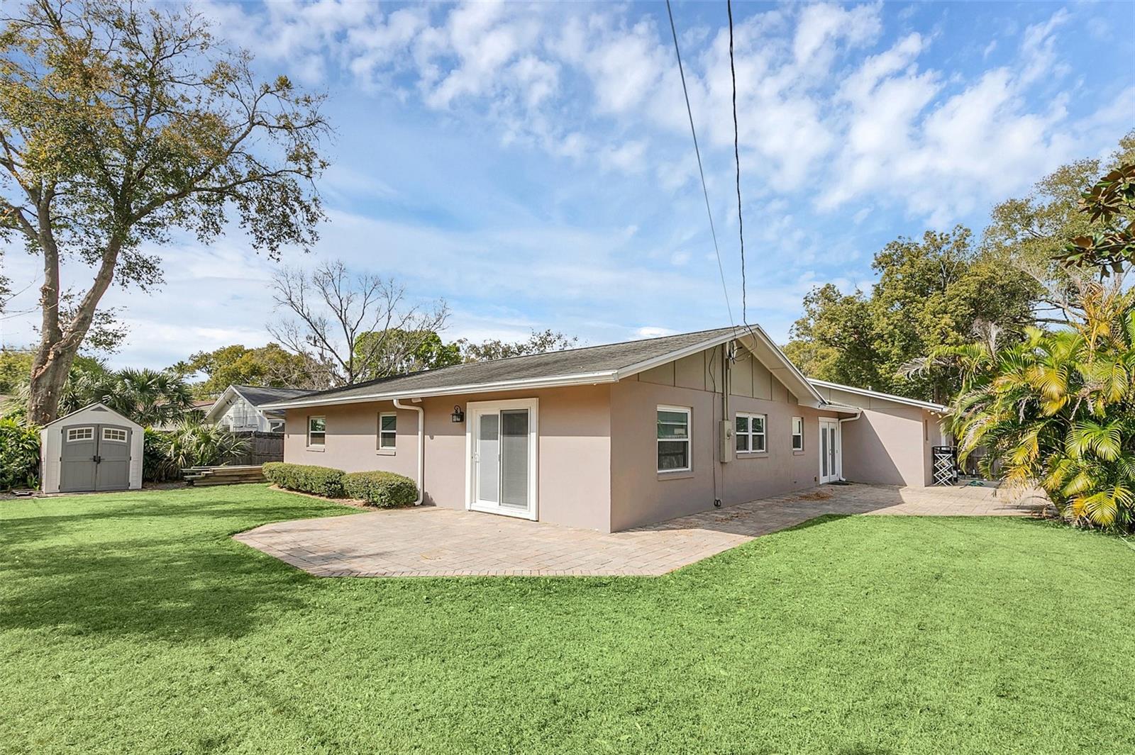 Image 28 of 30 For 2120 Deloraine Trail