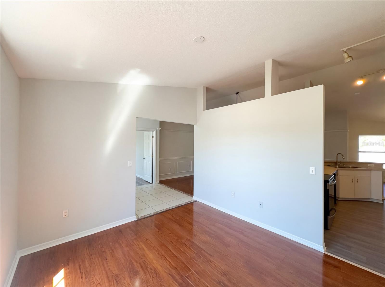 Image 11 of 22 For 6371 Hampton Pointe Circle