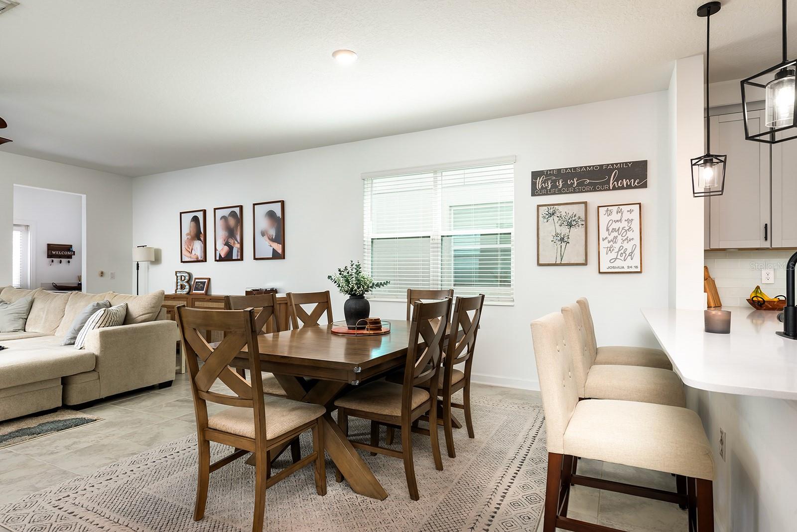 Image 11 of 30 For 9935 Introduction Way