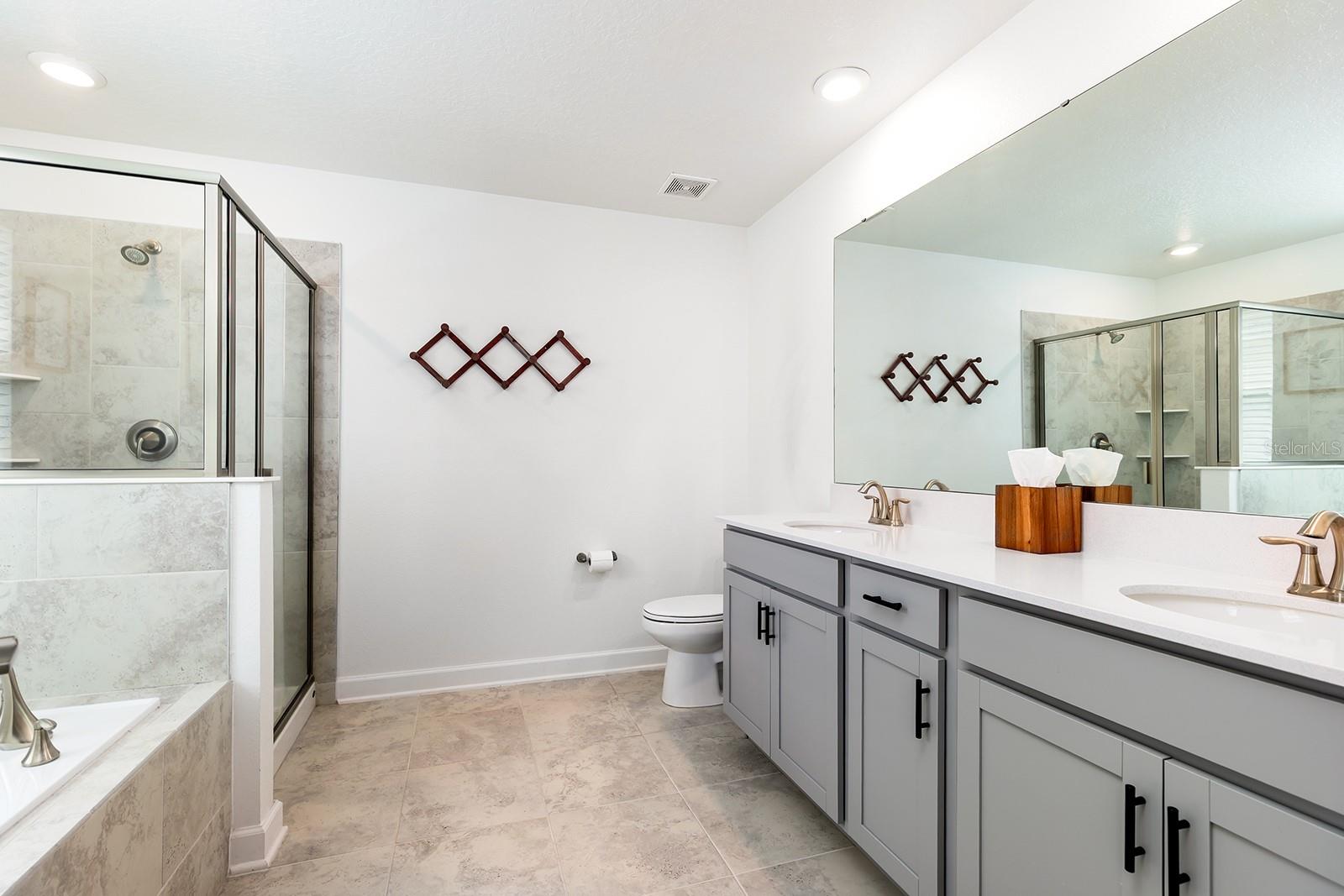 Image 18 of 30 For 9935 Introduction Way