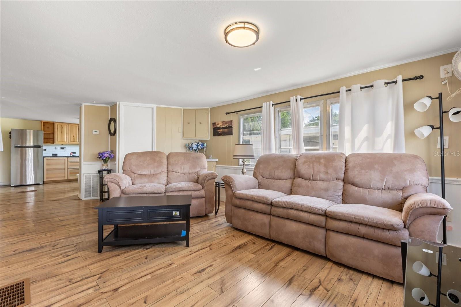 Image 5 of 26 For 11504 Hickory Lane