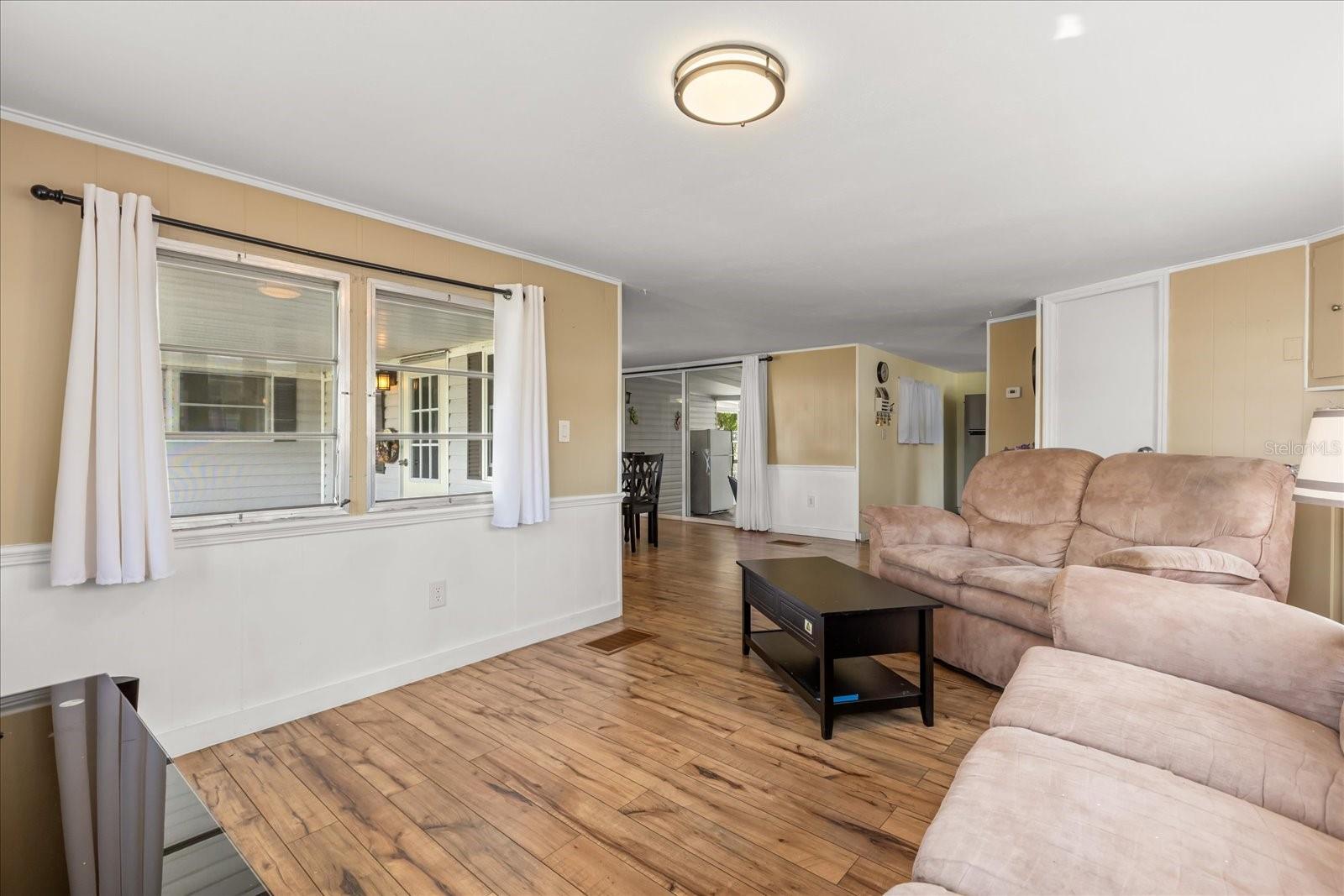 Image 7 of 26 For 11504 Hickory Lane