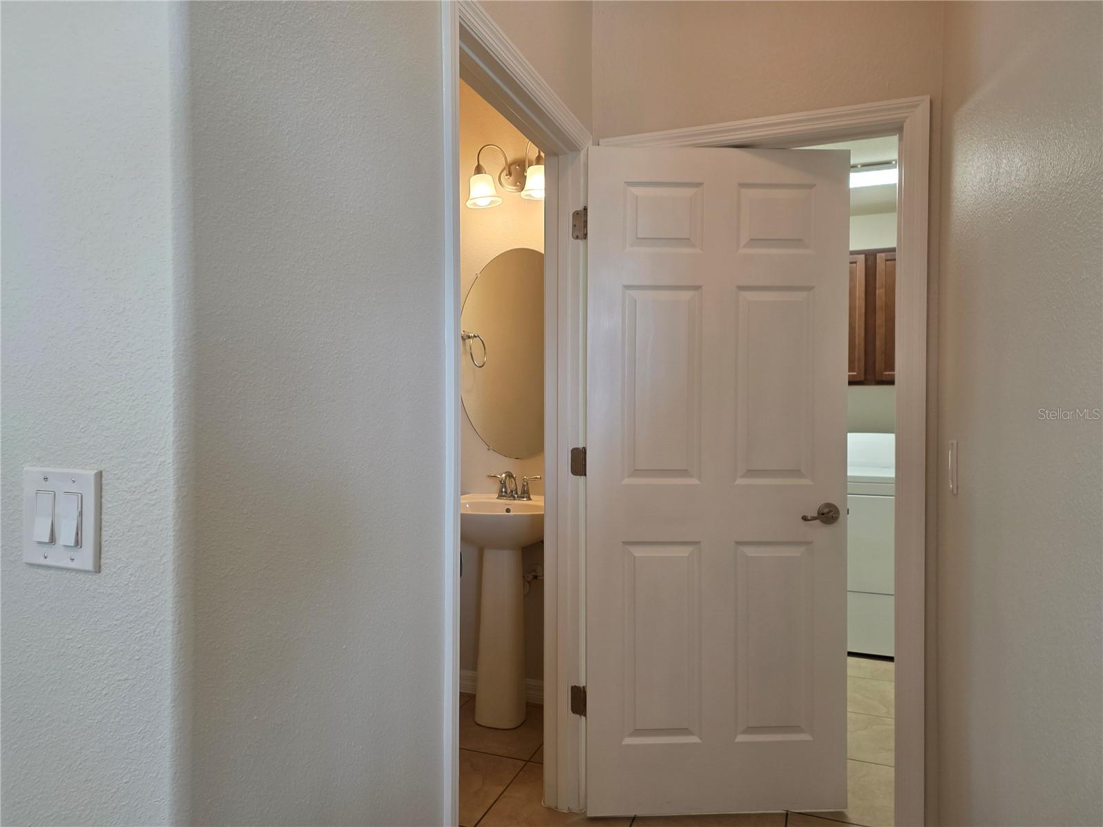 Image 23 of 36 For 4772 Silver Birch Way