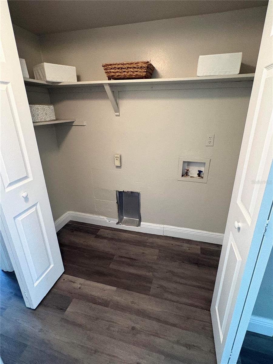 Image 17 of 18 For 4265 Semoran Boulevard 5