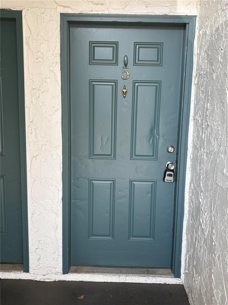 Image 4 of 18 For 4265 Semoran Boulevard 5