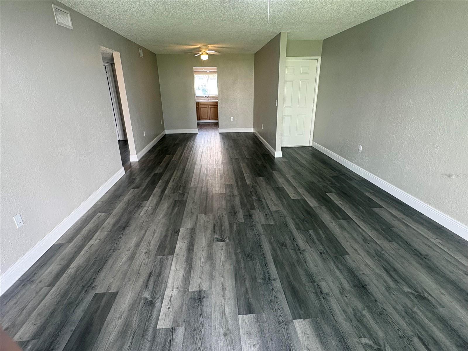 Image 6 of 18 For 4265 Semoran Boulevard 5