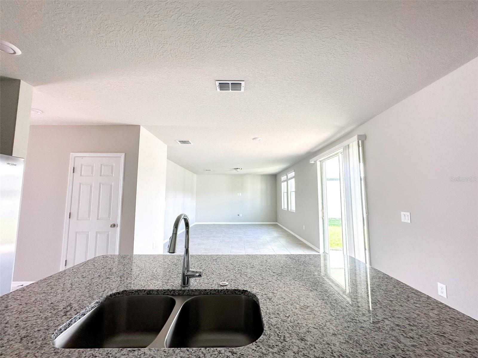 Image 10 of 33 For 484 Sun Warbler Way