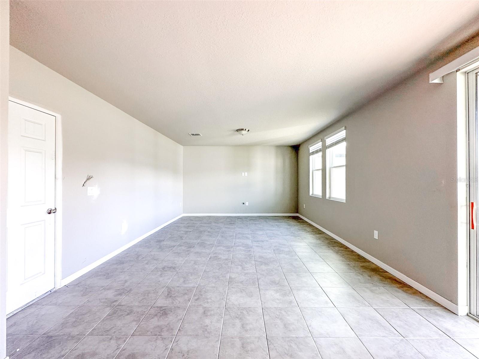 Image 11 of 33 For 484 Sun Warbler Way