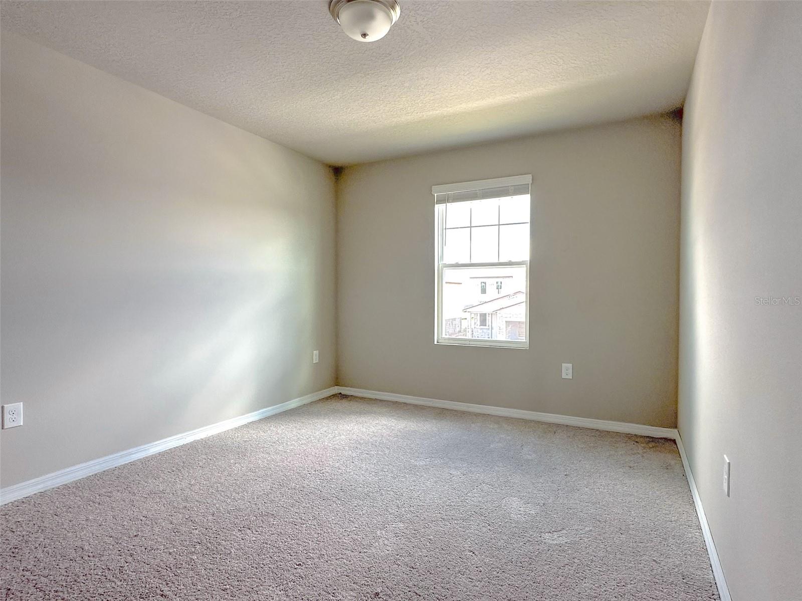 Image 16 of 33 For 484 Sun Warbler Way