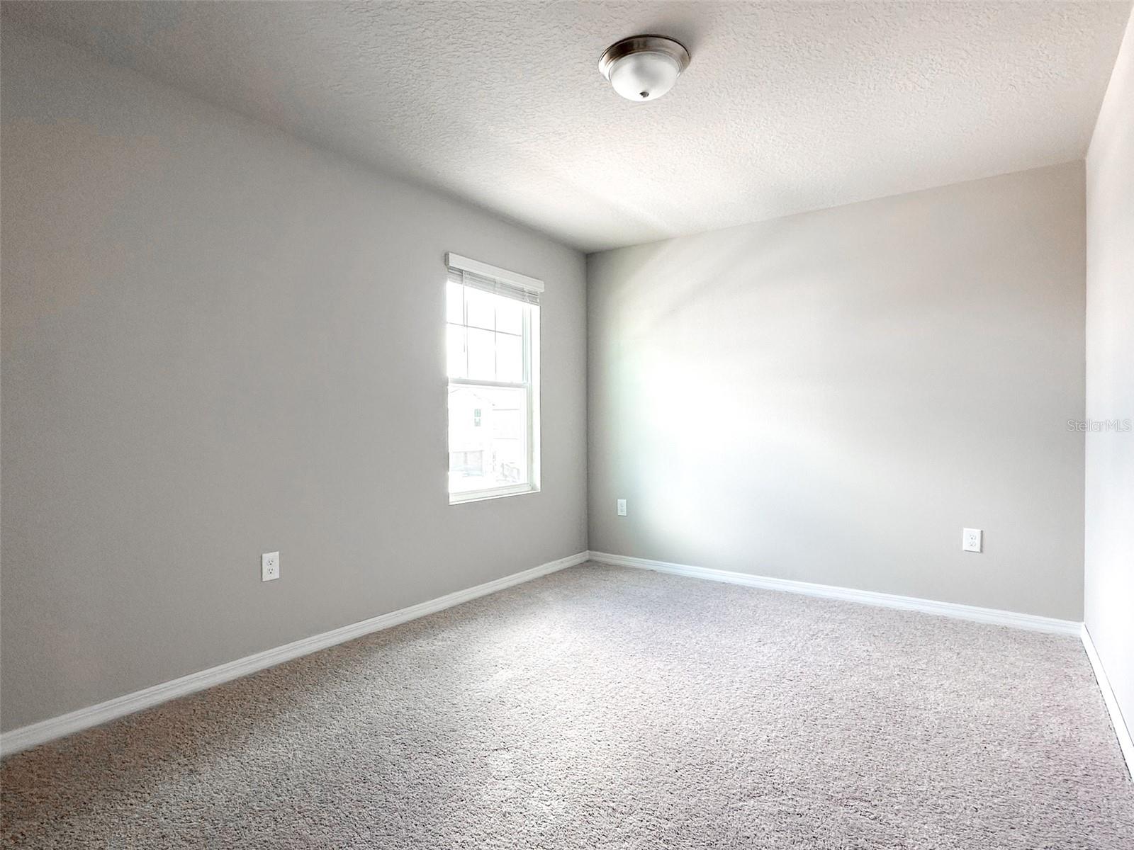 Image 17 of 33 For 484 Sun Warbler Way