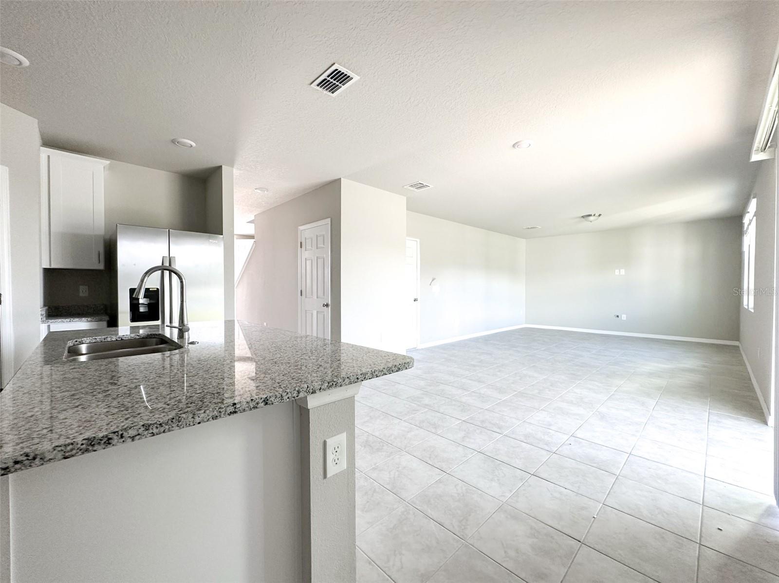 Image 6 of 33 For 484 Sun Warbler Way