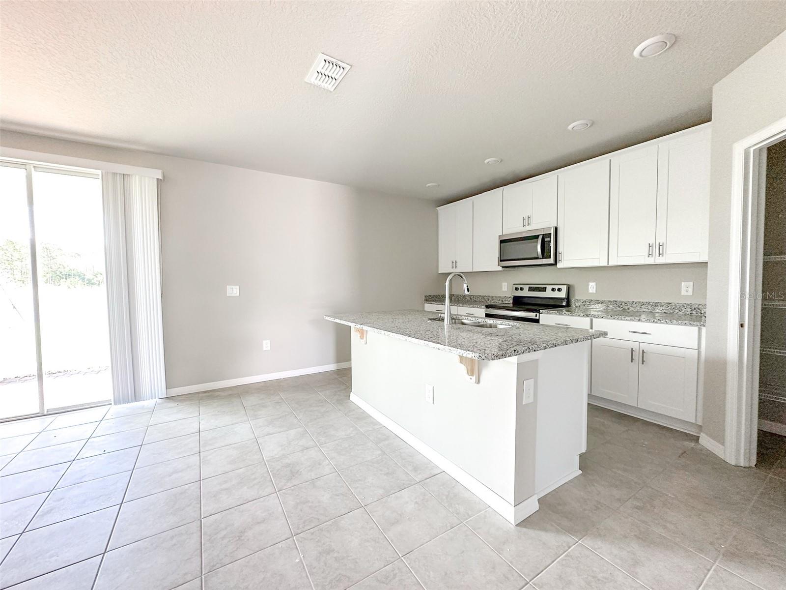 Image 7 of 33 For 484 Sun Warbler Way