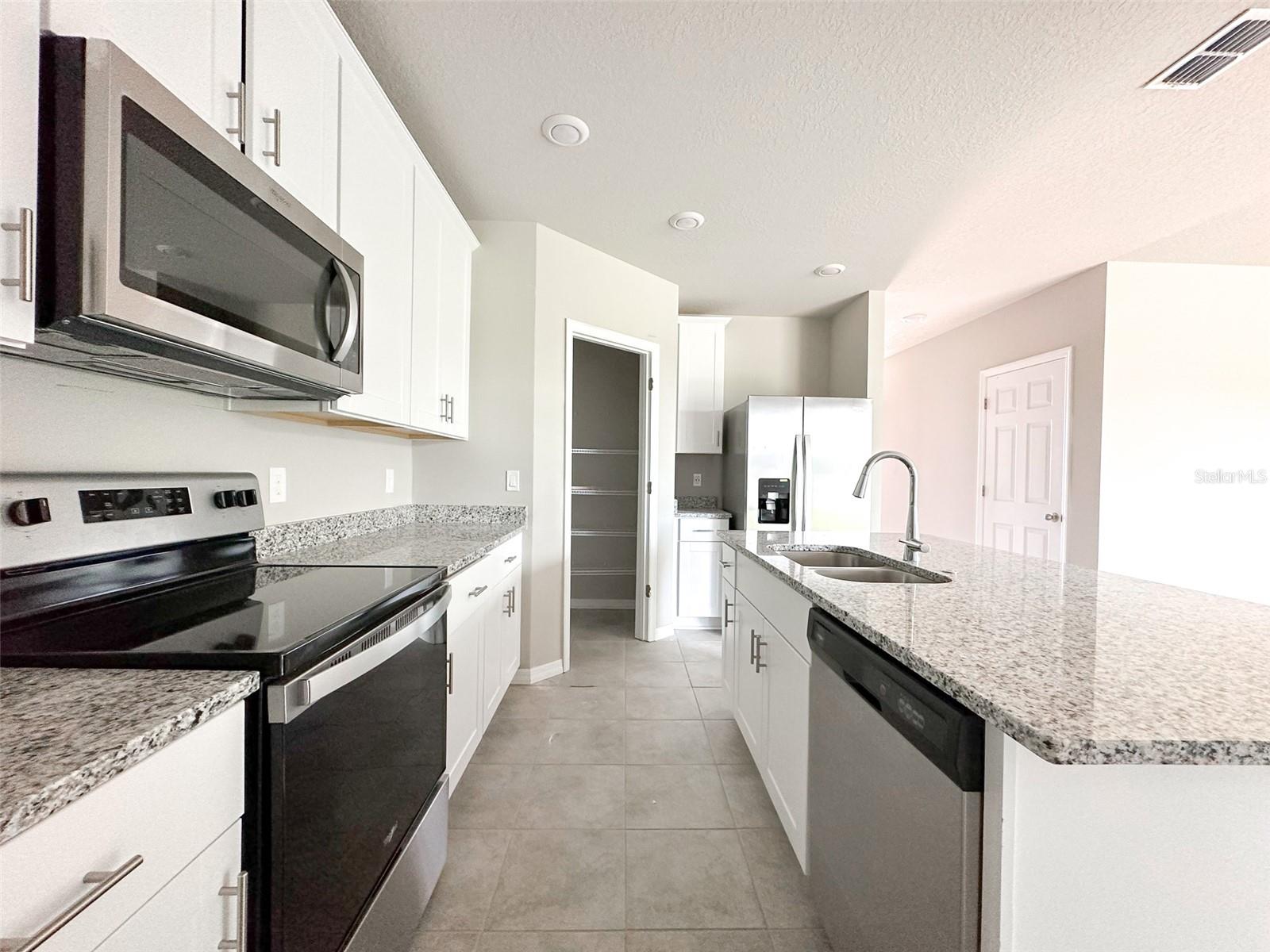 Image 9 of 33 For 484 Sun Warbler Way