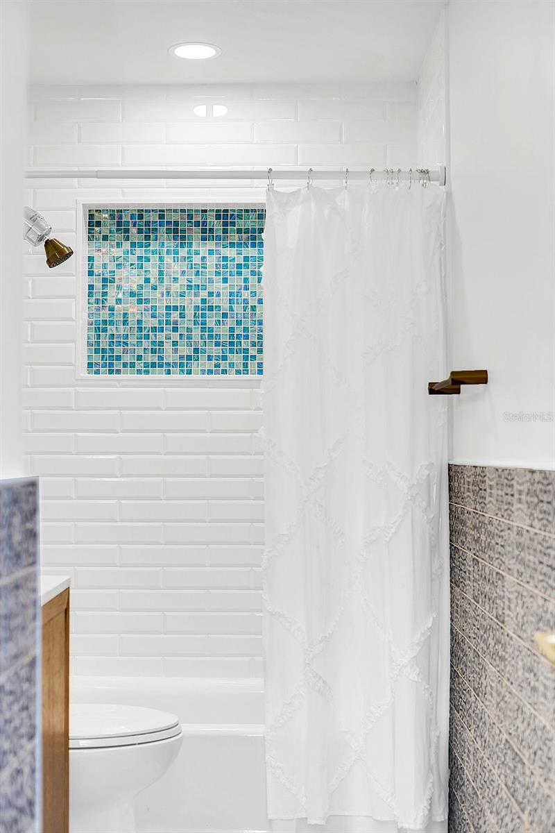 Image 29 of 37 For 1640 Palm Avenue