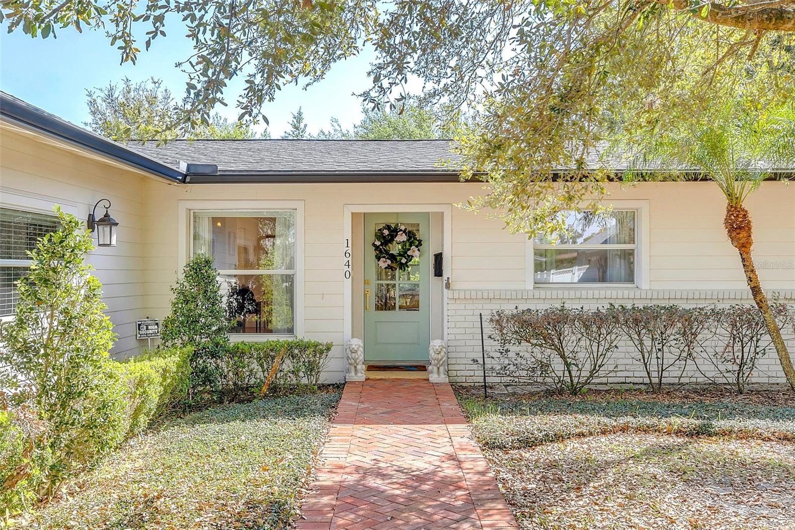 Image 3 of 37 For 1640 Palm Avenue