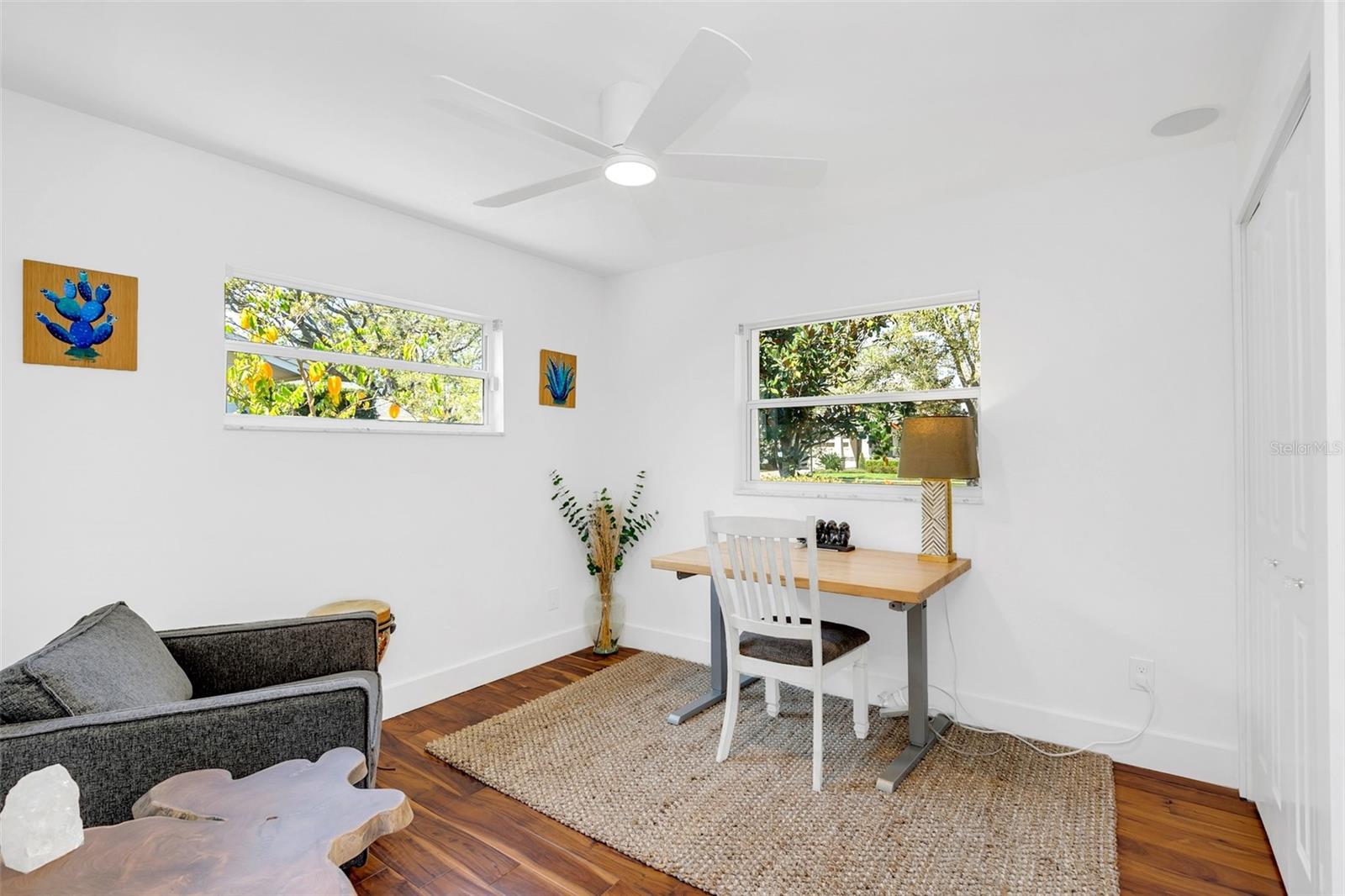 Image 30 of 37 For 1640 Palm Avenue