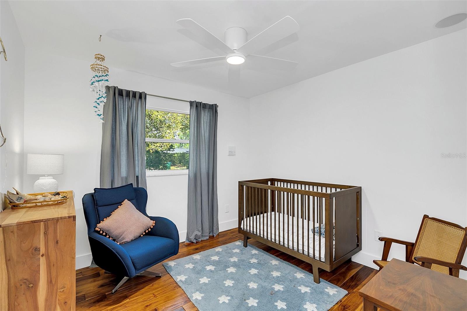 Image 32 of 37 For 1640 Palm Avenue