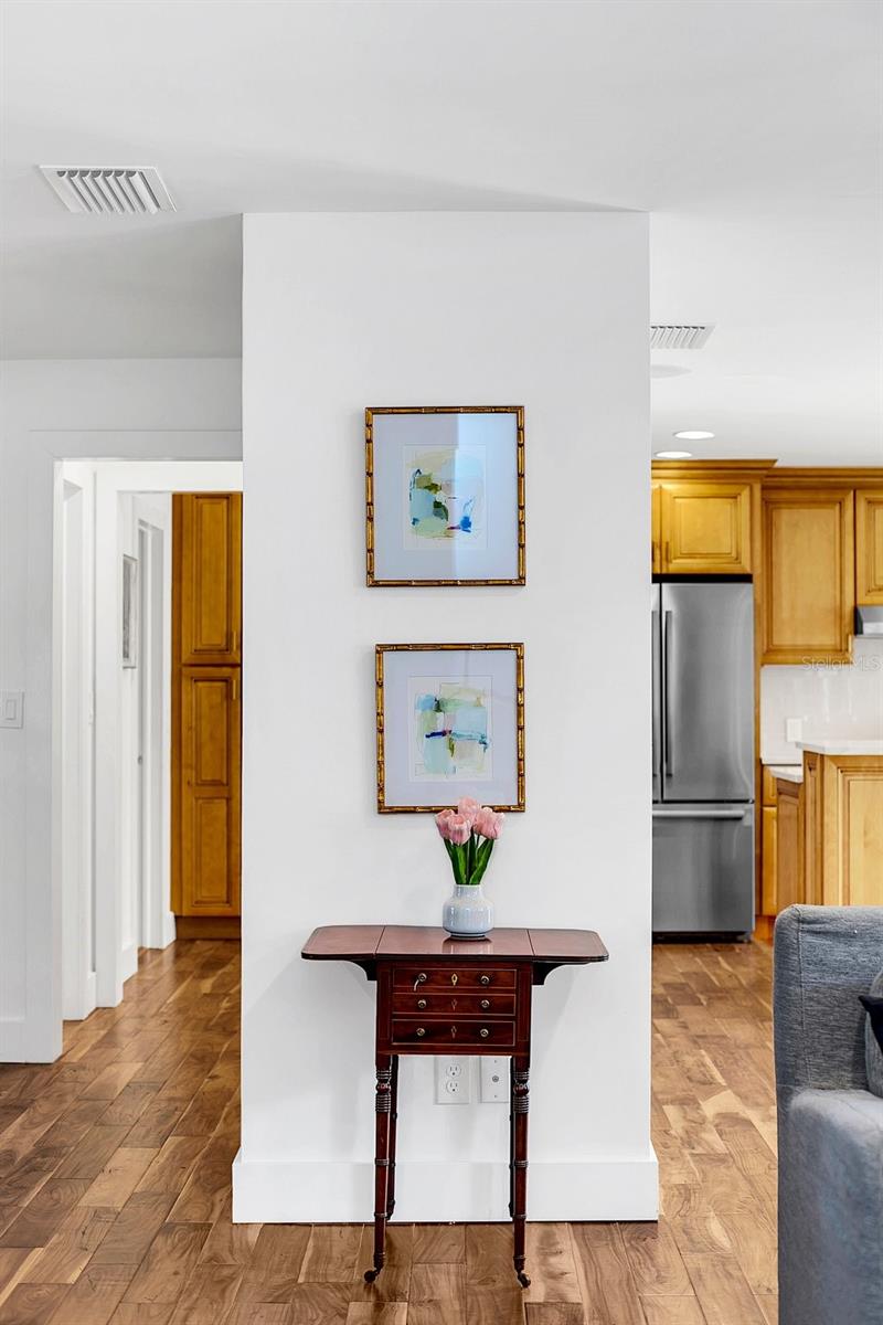 Image 8 of 37 For 1640 Palm Avenue