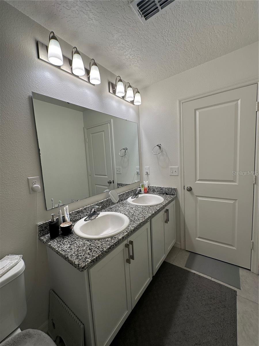 Image 15 of 47 For 3855 Hampton Chase Lane