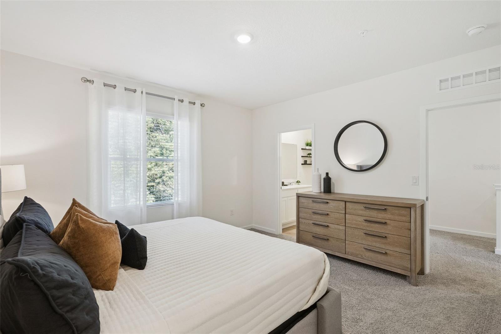 Image 23 of 36 For 3511 Wye Oak Drive