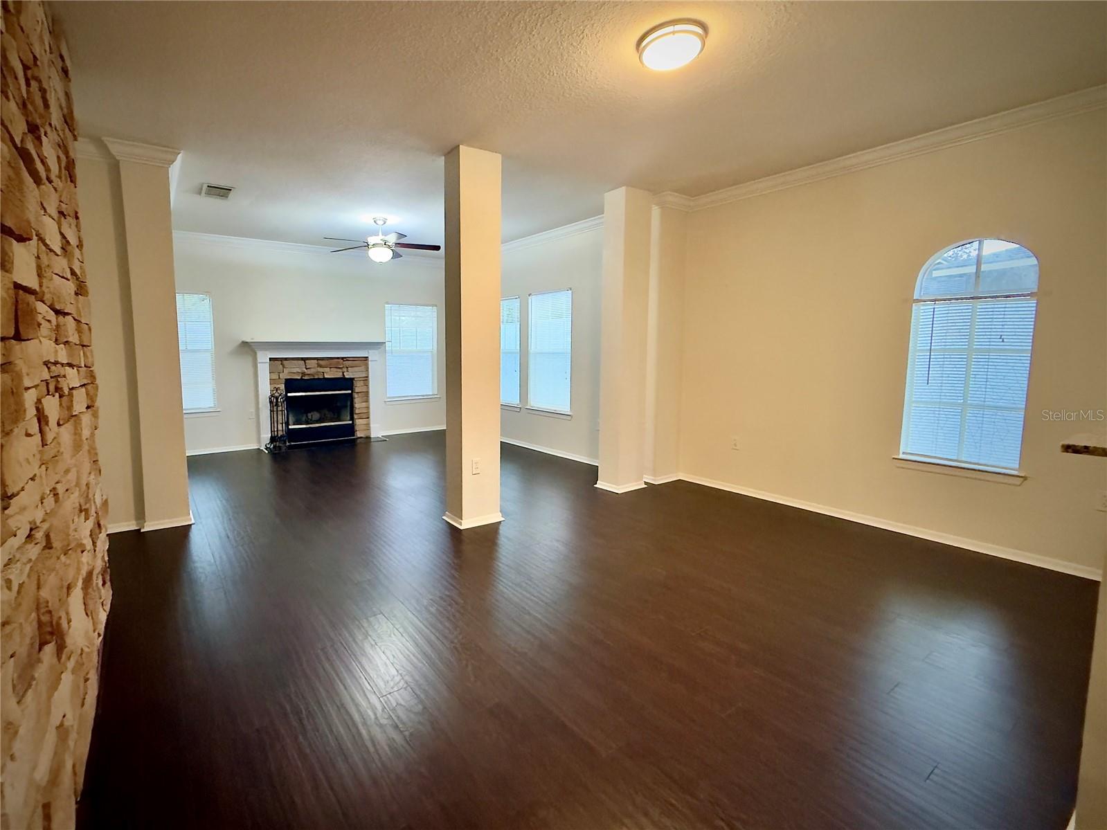 Image 11 of 32 For 240 Villa Di Este Terrace 204