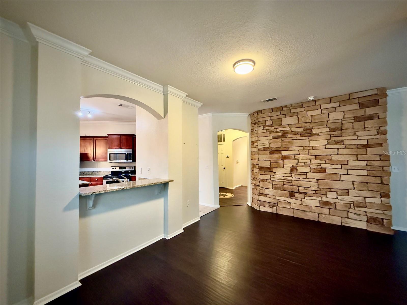 Image 9 of 32 For 240 Villa Di Este Terrace 204